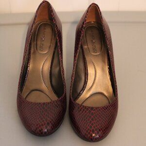 Bandolino Bolantana faux snake skin shoe size 6M